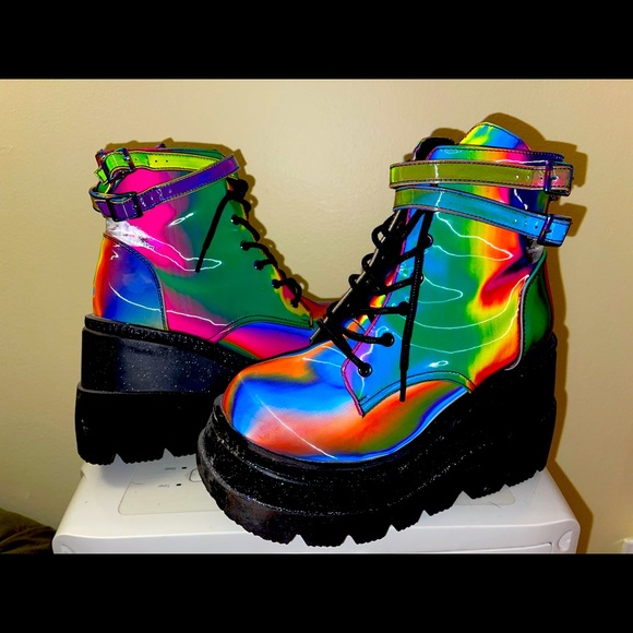 Dolls Kill Shoes - RETRO PLATFORMS